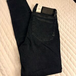 AE77 Black Super Hi-Rise Jeggings - size 2